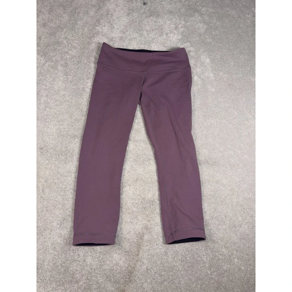lululemon reversible cropped leggings 6 black/purple